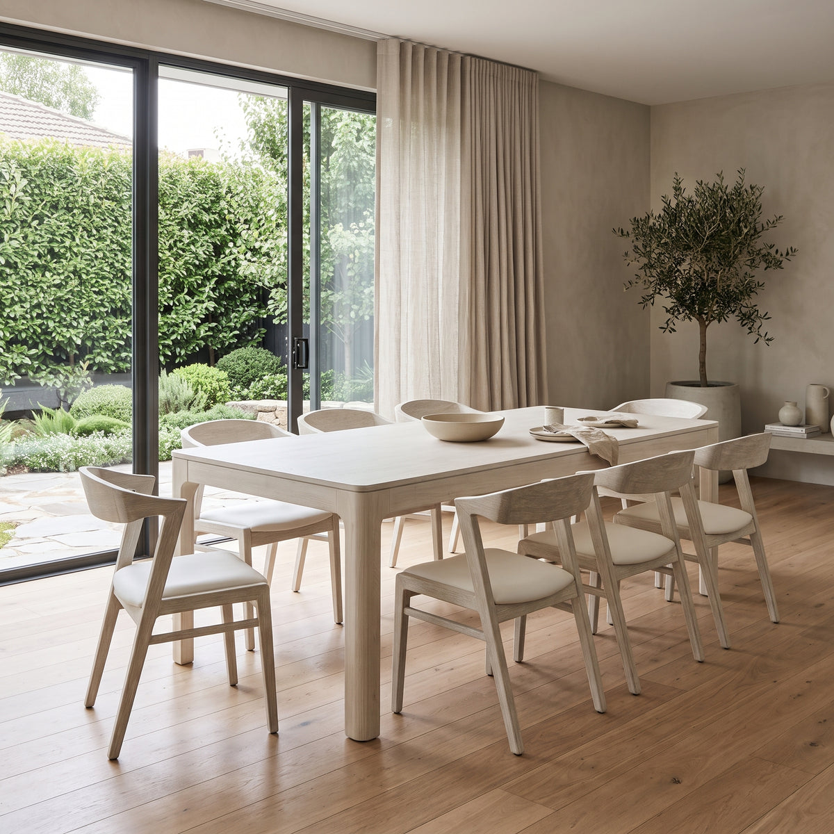 Ephraim Dining Table