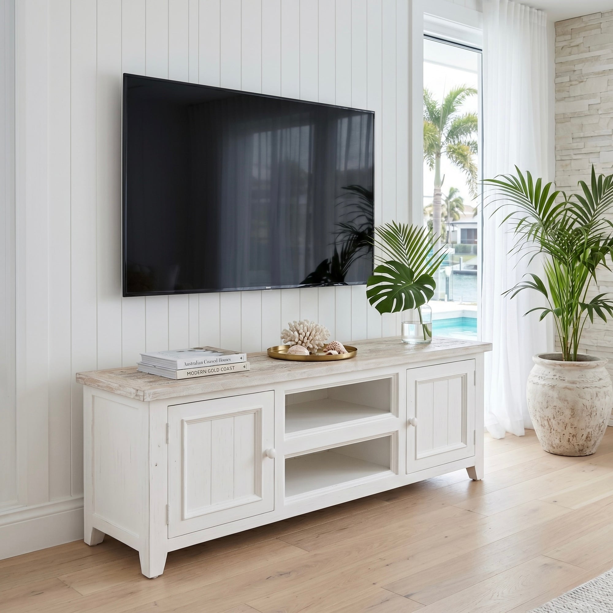 Noosa 1600 TV Unit