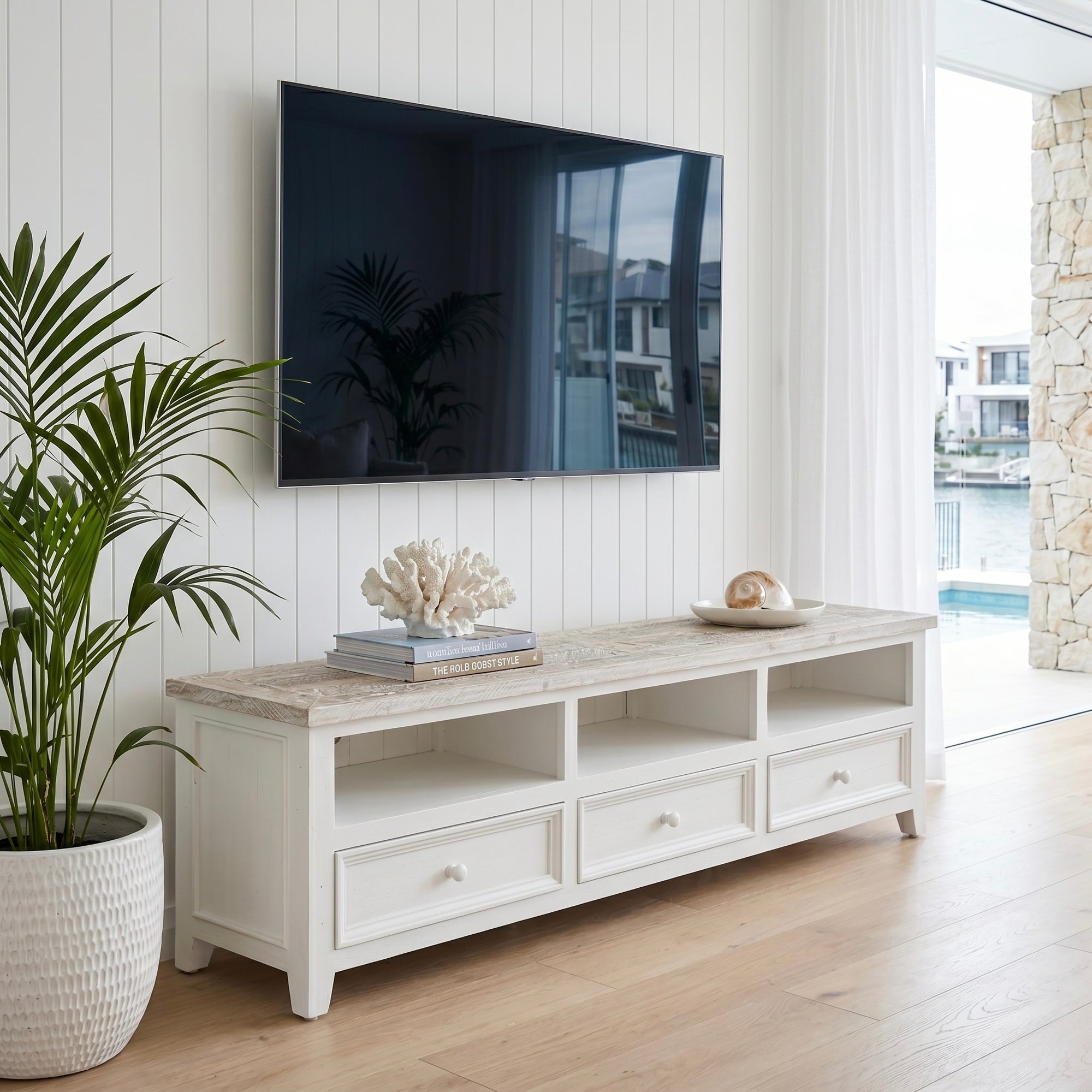 Noosa 2100 TV Unit