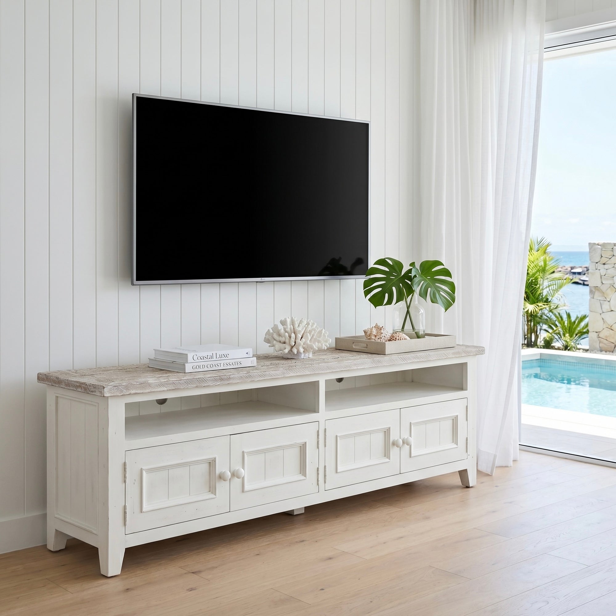 Noosa 1960 TV Unit