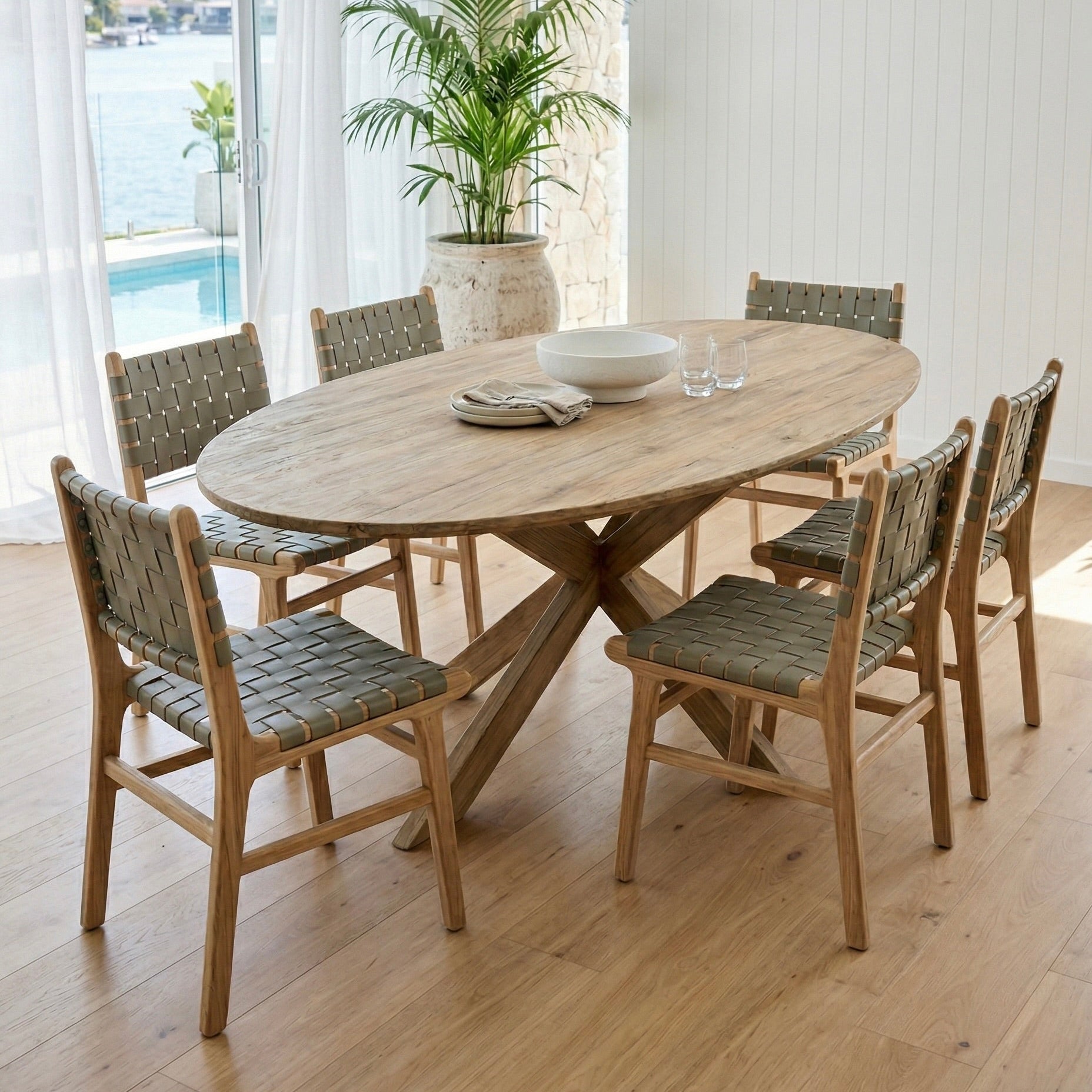 Java Oval Table